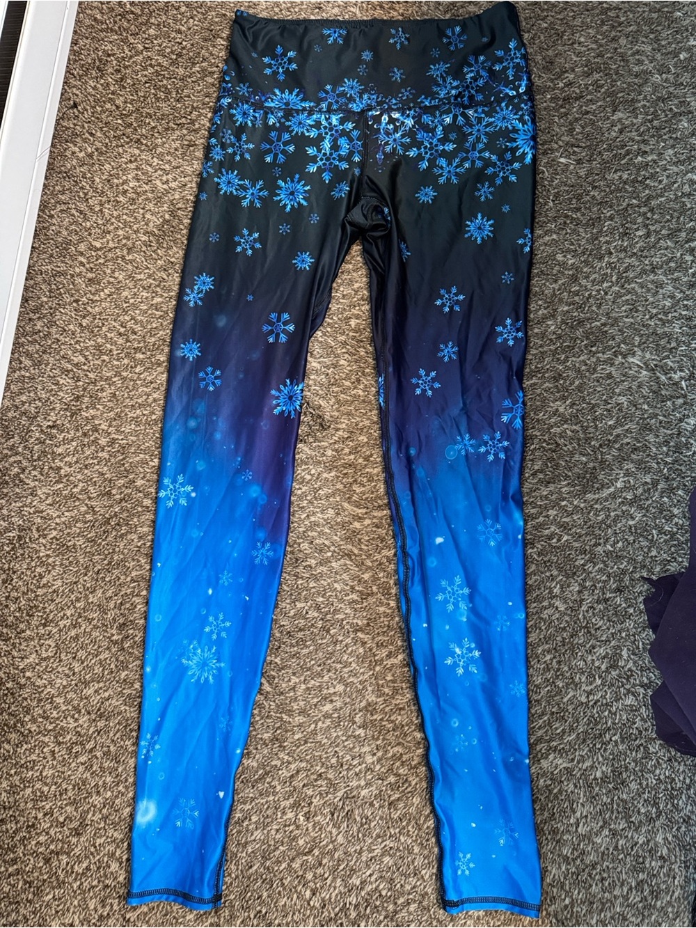 Women's Blue Snowflake Gradient Leggings